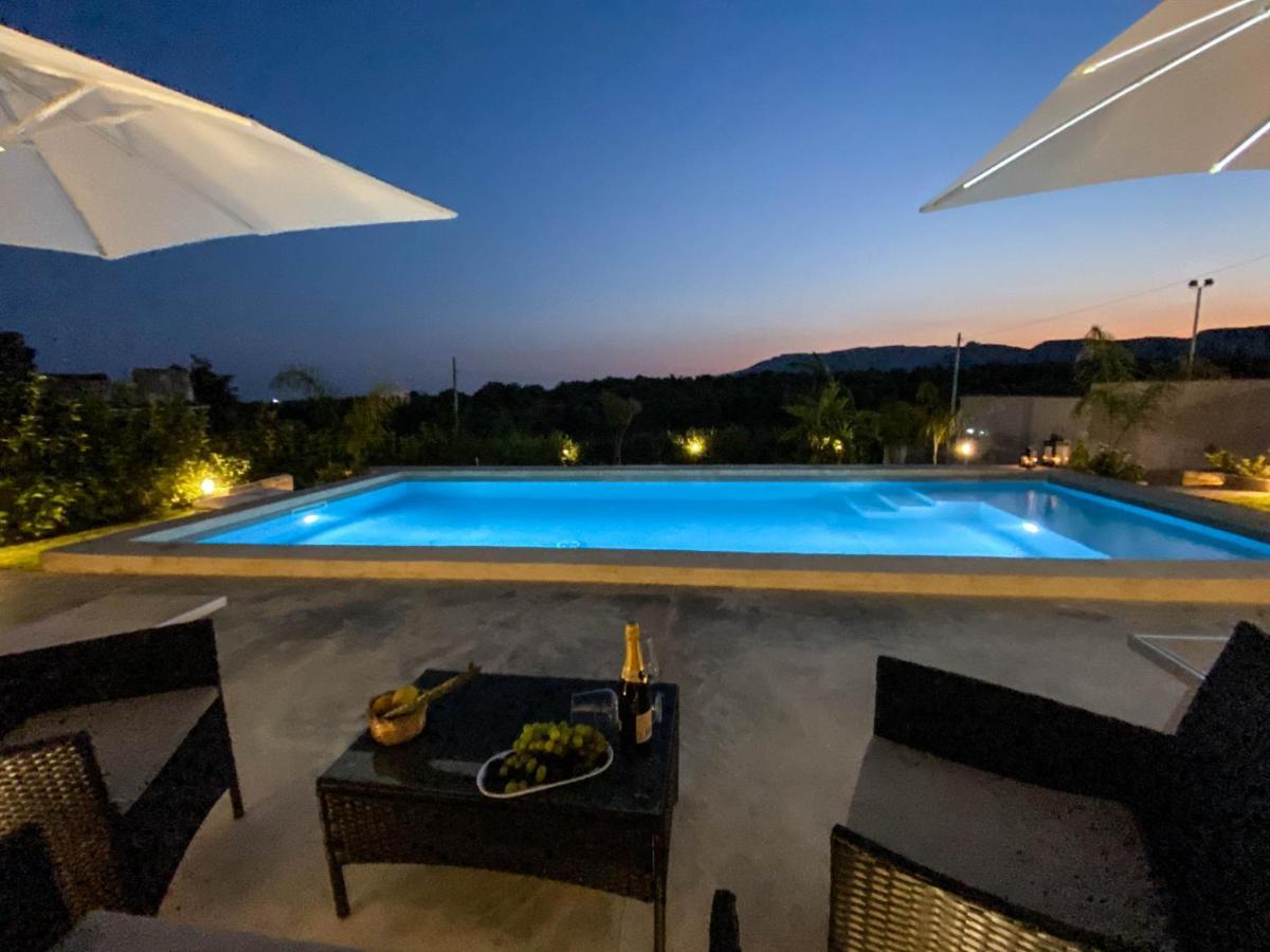 Villa Lucia With Salt Pool Фонтане Бианче Екстериор снимка