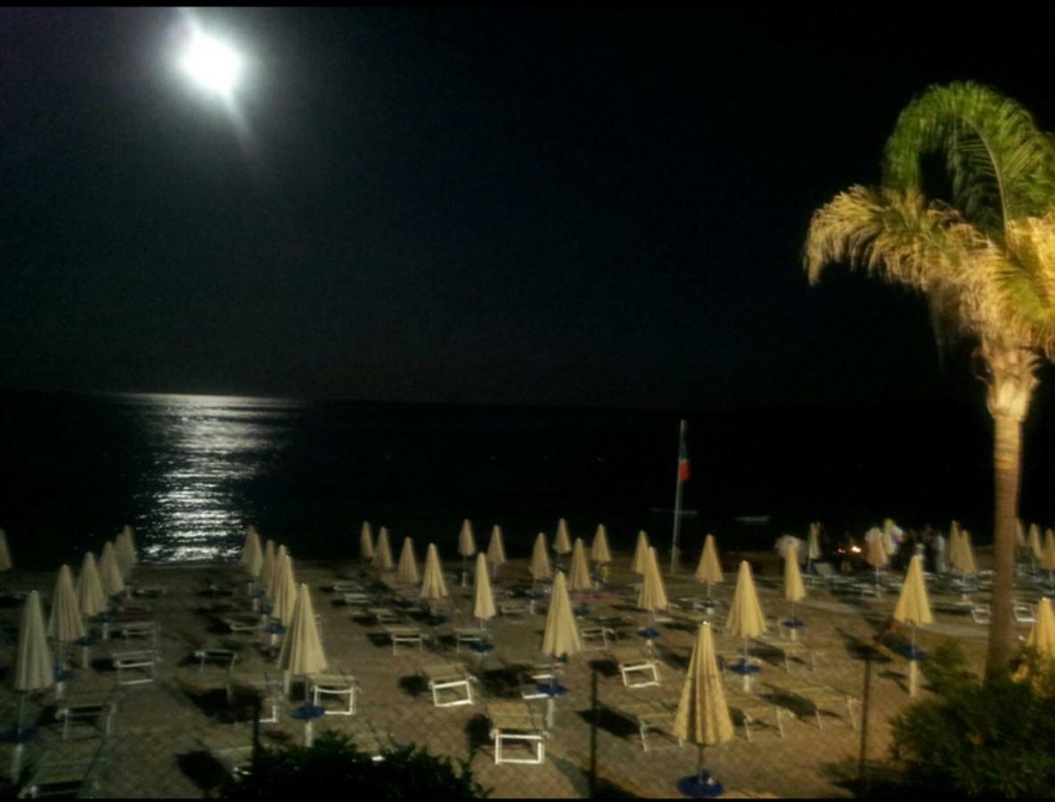 Villa Lucia With Salt Pool Фонтане Бианче Екстериор снимка